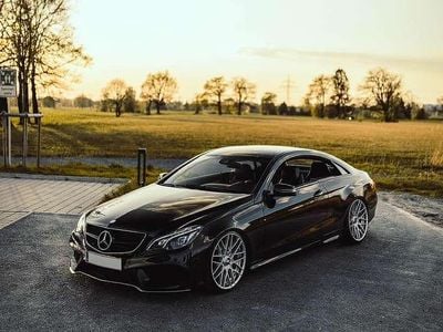 Gebraucht Mercedes E220 170 PS (125 kW) 2016 Schwarz Coupé
