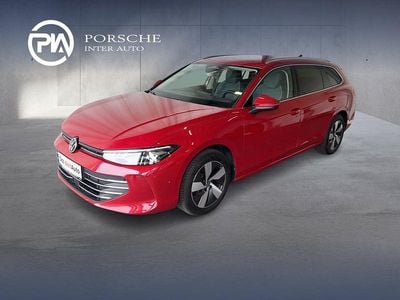 Dunkelrot metallic Gebraucht 2024 VW Passat Business Kombi | € 35.450 (Teuer)