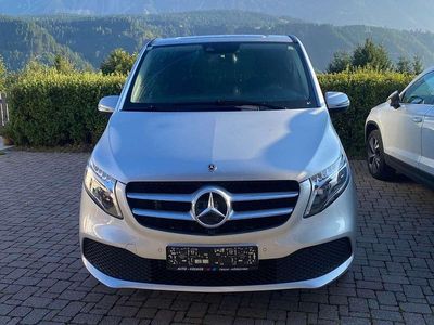 Grau Gebraucht 2021 Mercedes 220 Avantgarde Kombi | € 49.900