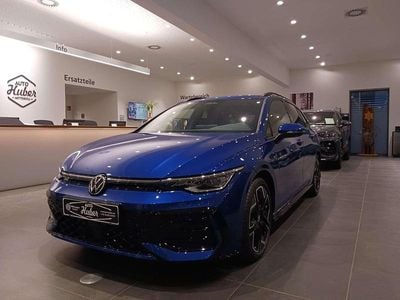Blau Gebraucht 2024 VW Golf VIII R-line Kombi | € 35.900 (Teuer)
