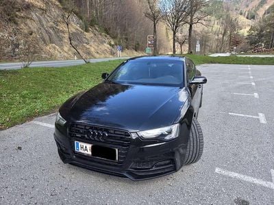 Schwarz Gebraucht 2016 Audi A5 Sportback Black Edition Kleinwagen | € 22.000