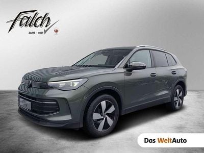 Mittelgrün metallic Neu 2025 VW Tiguan SUV | € 53.990 (Guter Preis)