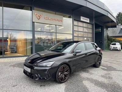 Schwarz metallic Neu 2025 Cupra Leon | € 35.956 (Teuer)