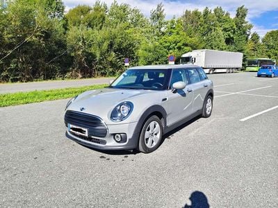 Grau Gebraucht 2020 Mini One D Clubman Kombi | € 12.000