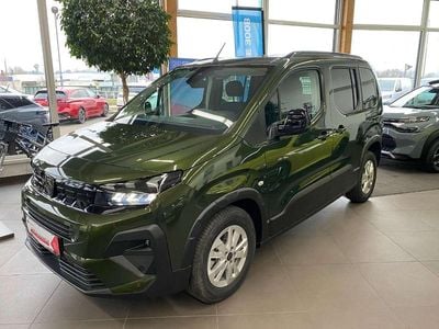 Grün Neu 2025 Peugeot Rifter Allure Van / Kleinbus | € 35.790