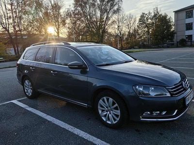 Grau Gebraucht 2014 VW Passat Kombi | € 8.000 (Teuer)