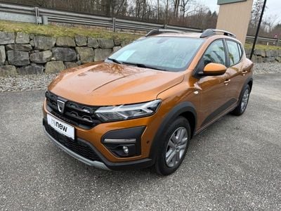 Orange Gebraucht 2022 Dacia Sandero Comfort Kleinwagen | € 13.990 (Fairer Preis)