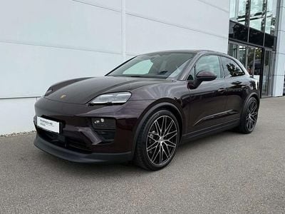 Dunkelrot metallic Gebraucht 2025 Porsche Macan SUV | € 114.900