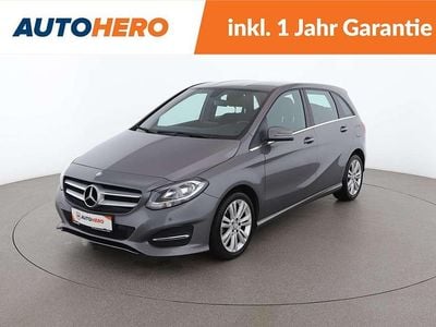 Grau Gebraucht 2015 Mercedes B180 Style Van / Kleinbus | € 13.690 (Etwas zu teuer)