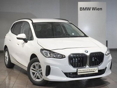 Gebraucht BMW 216 Active Tourer Efficient Dynamics 122 PS (89 kW) 2025 Alpinweiß Van / Kleinbus