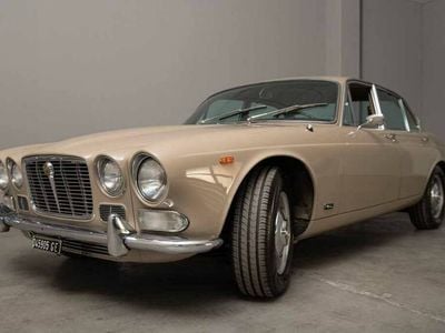 Beige Gebraucht 1970 Jaguar XJ6 Limousine | € 19.900