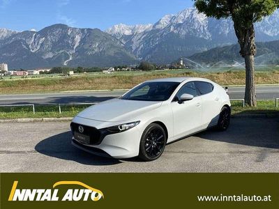Weiß Gebraucht 2024 Mazda 3 Sky Limousine | € 33.690 (Teuer)
