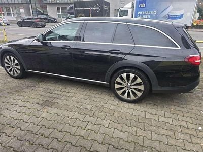 Gebraucht 2018 Mercedes E220 Kombi | € 11.900