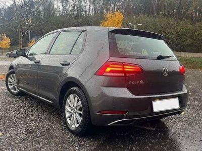 Gebraucht VW Golf VII Comfortline 116 PS (85 kW) 2019 Limousine