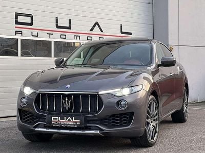 Grau Gebraucht 2016 Maserati Levante SUV | € 29.900 (Fairer Preis)