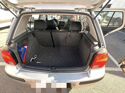 Grau Gebraucht 2001 VW Golf IV Edition Kleinwagen | € 3.500 (Etwas zu teuer)