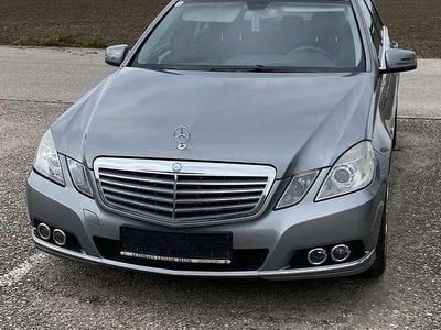 Gebraucht 2009 Mercedes E250 Elegance Limousine | € 8.500 (Fairer Preis)