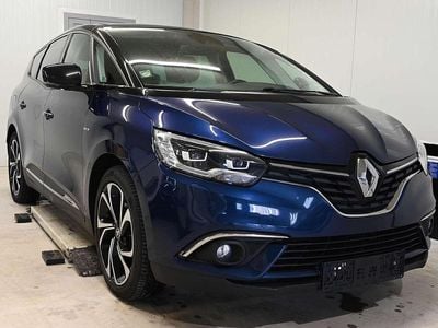 Blau Gebraucht 2021 Renault Grand Scénic Bose Edition Van / Kleinbus | € 16.900