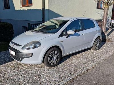 Weiß Gebraucht 2009 Fiat Punto Evo S Kleinwagen | € 3.700