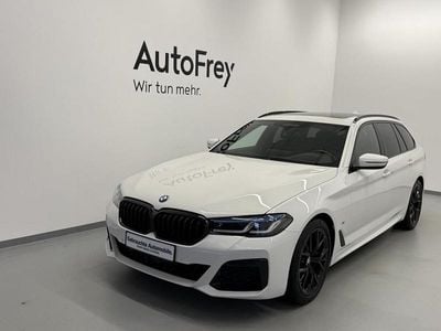 Gebraucht BMW 540 Shadowline 340 PS (250 kW) 2022 Weiß Kombi