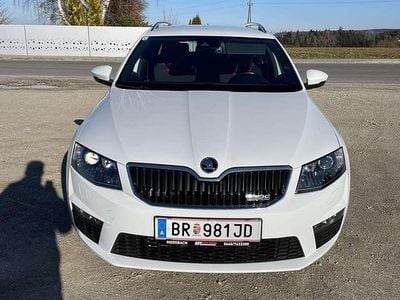 Weiß Gebraucht 2016 Skoda Octavia RS Kombi | € 18.500 (Etwas zu teuer)