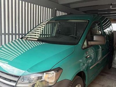 Gebraucht VW Caddy Comfortline 102 PS (75 kW) 2016 Grün Van / Kleinbus