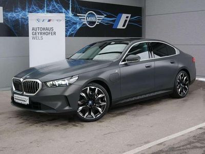 Gebraucht BMW 550e Comfort Edition 313 PS (230 kW) 2024 Grau Limousine