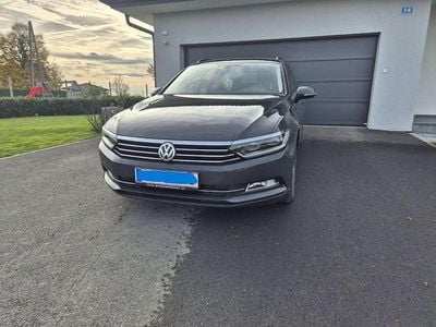 Grau Gebraucht 2016 VW Passat Comfortline Kombi | € 12.990 (Fairer Preis)