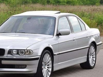 Gebraucht 1998 BMW 750 Limousine | € 11.450