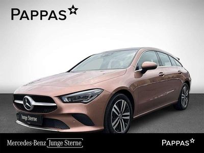 Gold Gebraucht 2023 Mercedes CLA200 Shooting Brake Kombi | € 41.950 (Teuer)