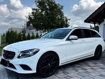Weiß Gebraucht 2019 Mercedes C200 Kombi | € 24.900