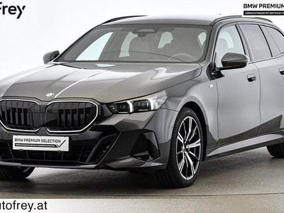 Gebraucht BMW 540 Efficient Dynamics 286 PS (210 kW) 2025 Sophistograu brillanteffekt