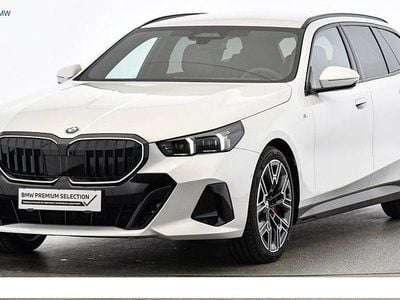 Gebraucht BMW 540 Shadowline 286 PS (210 kW) 2025 Mineralweiß