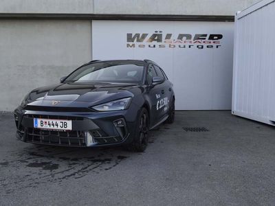 Dunkelgrau metallicperleffekt Gebraucht 2025 Cupra Leon VZ Kombi | € 39.999