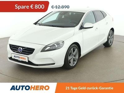 Weiß Gebraucht 2015 Volvo V40 Summum Kombi | € 12.090 (Fairer Preis)