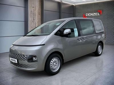 Gebraucht Hyundai Staria 160 PS (117 kW) 2024 Shimmering silver Van / Kleinbus