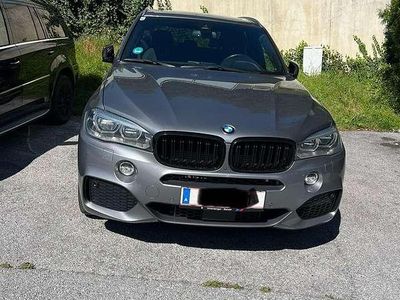 Grau Gebraucht 2018 BMW X5 SUV | € 31.900 (Etwas zu teuer)