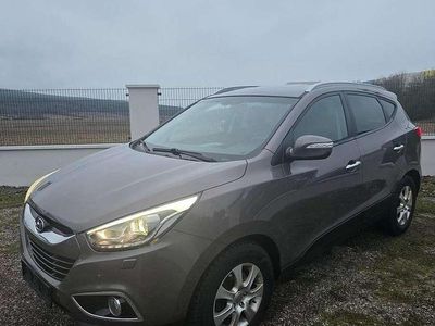 Braun Gebraucht 2015 Hyundai ix35 Style SUV | € 7.950 (Fairer Preis)