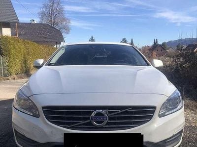 Gebraucht Volvo S60 R-Design Kinetic 190 PS (139 kW) 2015 Limousine