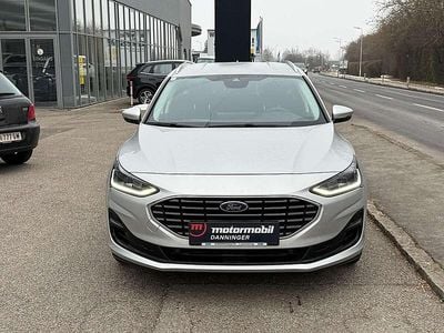 Gebraucht Ford Focus Titanium 125 PS (91 kW) 2023 Silber Kombi
