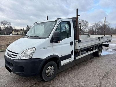 Gebraucht Iveco Daily 179 PS (131 kW) 2009 Weiß Limousine