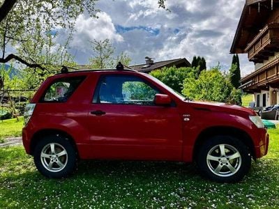 Rot Gebraucht 2006 Suzuki Grand Vitara SUV | € 5.200