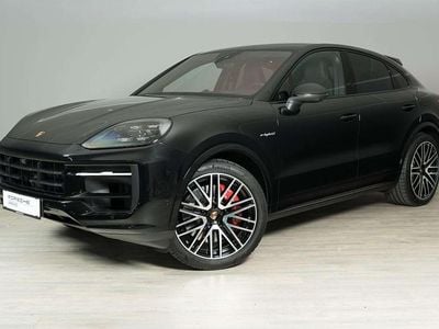 Schwarz normal Gebraucht 2025 Porsche Cayenne S E-Hybrid SUV | € 146.990 (Teuer)