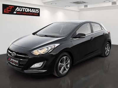Schwarz Gebraucht 2015 Hyundai i30 Comfort Limousine | € 8.880 (Guter Preis)