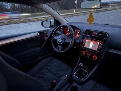 Gebraucht VW Golf VI 90 PS (66 kW) 2009 Weiß Kleinwagen