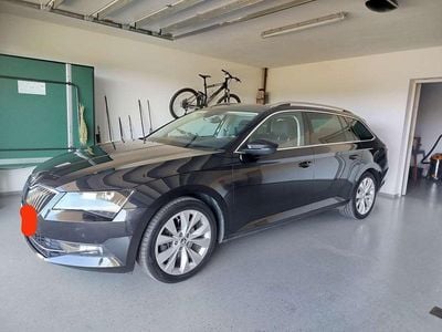 Schwarz Gebraucht 2018 Skoda Superb Style Kombi | € 14.800 (Teuer)
