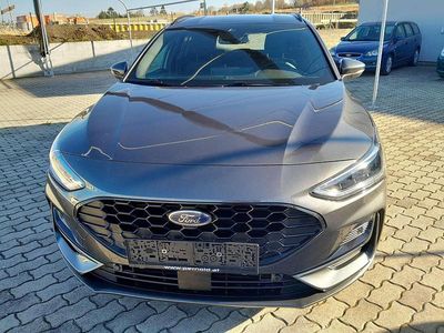 Gebraucht Ford Focus ST-Line X 125 PS (91 kW) 2025 Grau Kombi