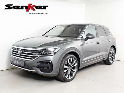 Mittelgrau metallic Gebraucht 2022 VW Touareg R-line SUV | € 67.950