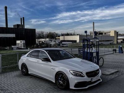 gebraucht Mercedes C63 AMG AMG Finanzierung möglich burmester checkheft 360ca