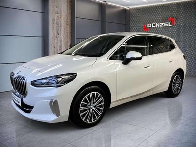Weiß Gebraucht 2024 BMW 218 Luxury Line Kombi | € 37.990